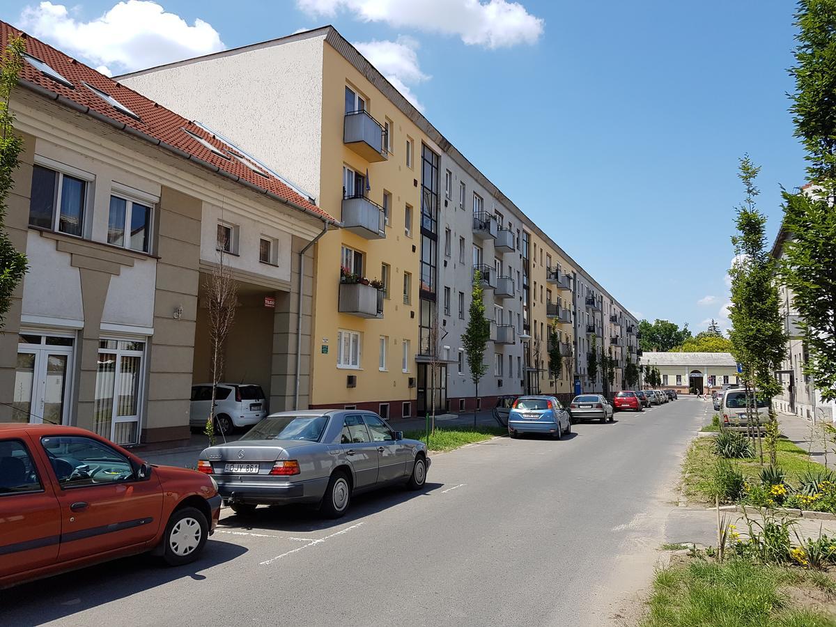 Mox Downtown Apartman Debrecen Exterior photo